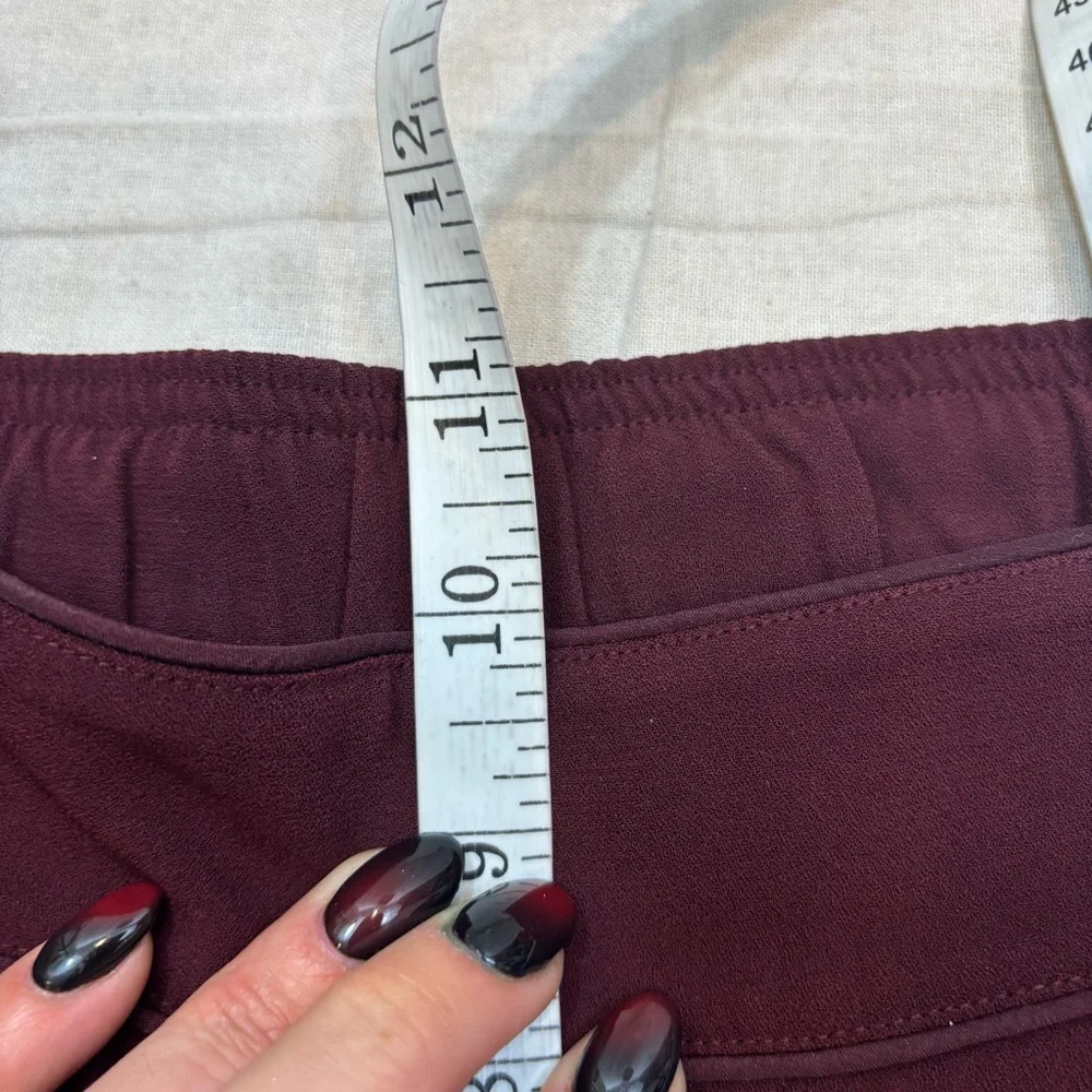 Ladies Club Monaco Brand Burgundy‎ Rounded Hem Trouser Pants Size 2 Cropped